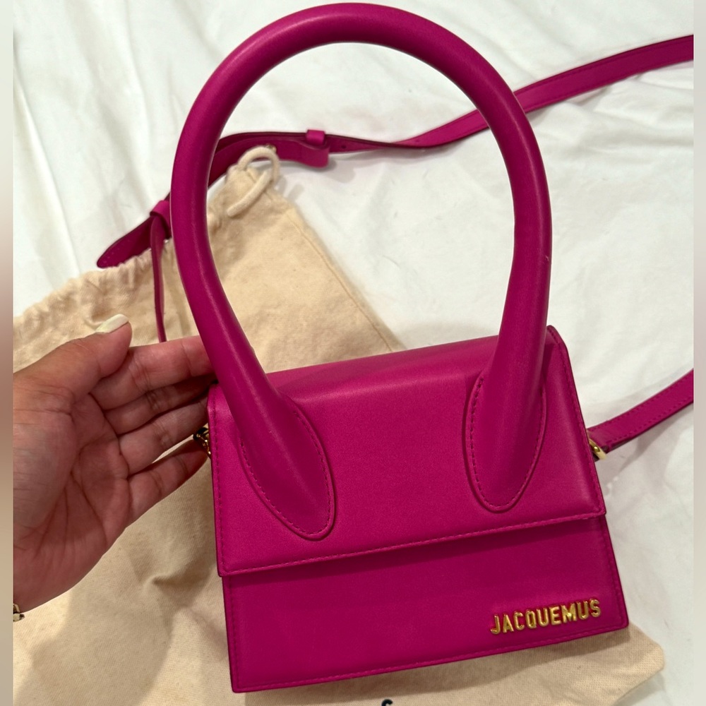 Jacquemus Le Chiquito Moyen Bag